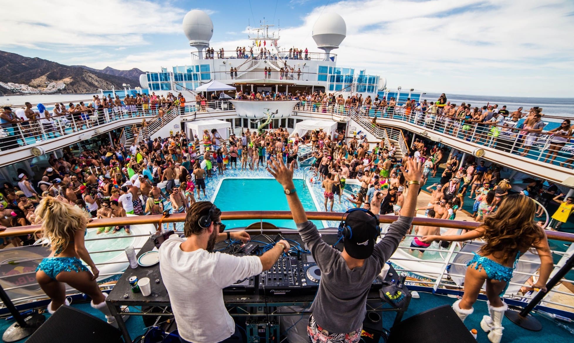 boat cruise music